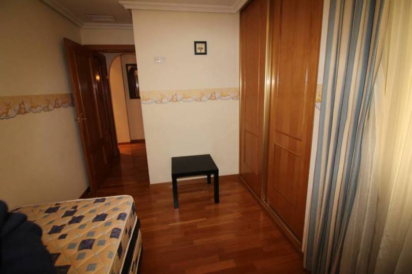 Torrevieja,Alicante,España,4 Bedrooms Bedrooms,2 BathroomsBathrooms,Pisos,12093