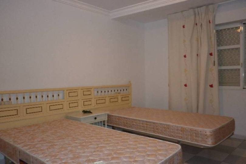 Benidorm,Alicante,España,2 Bedrooms Bedrooms,1 BañoBathrooms,Pisos,12139