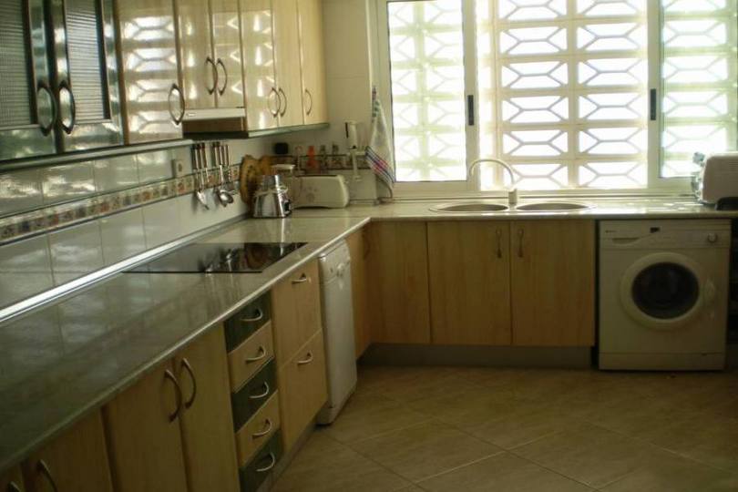 Benidorm,Alicante,España,2 Bedrooms Bedrooms,2 BathroomsBathrooms,Pisos,12142