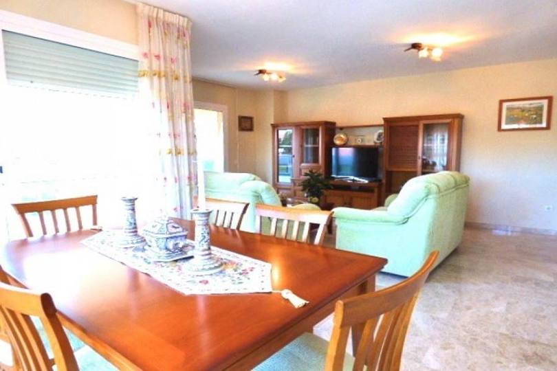 Alicante,Alicante,España,3 Bedrooms Bedrooms,2 BathroomsBathrooms,Pisos,12150