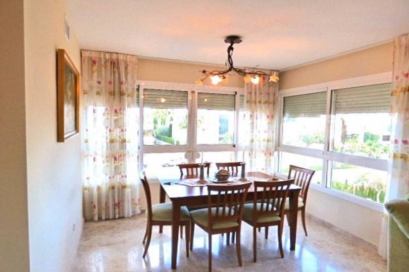 Alicante,Alicante,España,3 Bedrooms Bedrooms,2 BathroomsBathrooms,Pisos,12150