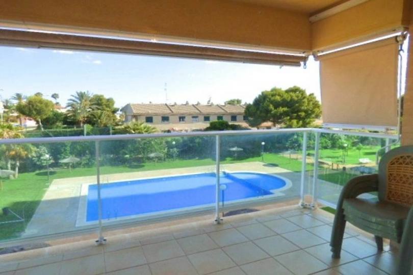 Alicante,Alicante,España,3 Bedrooms Bedrooms,2 BathroomsBathrooms,Pisos,12150