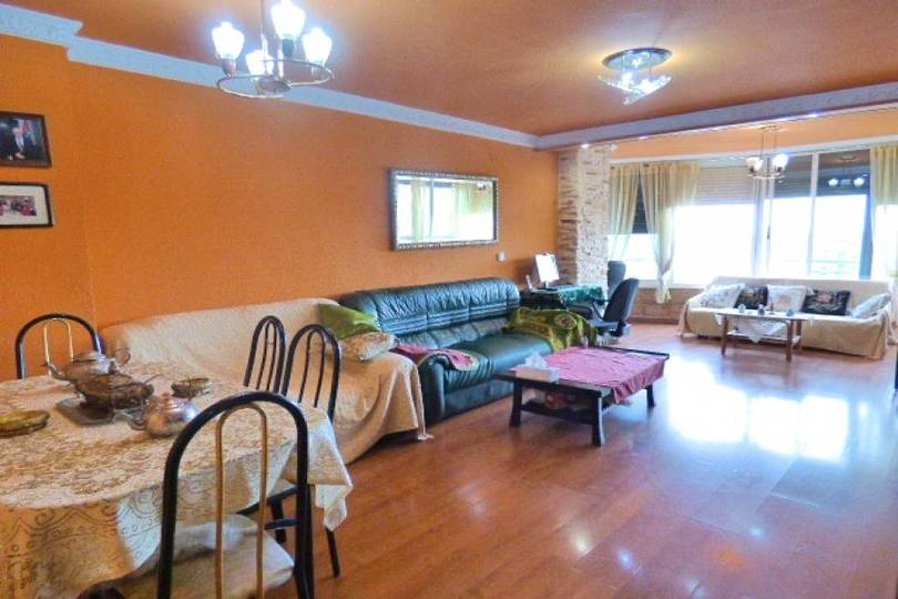 Alicante,Alicante,España,3 Bedrooms Bedrooms,2 BathroomsBathrooms,Pisos,12157