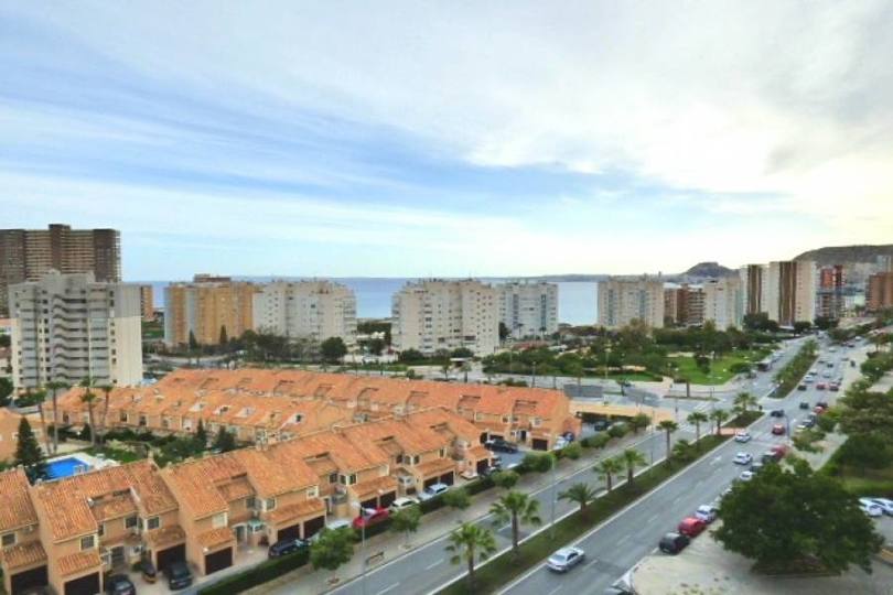 Alicante,Alicante,España,3 Bedrooms Bedrooms,2 BathroomsBathrooms,Pisos,12157