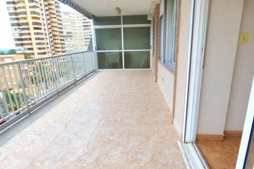 Alicante,Alicante,España,3 Bedrooms Bedrooms,1 BañoBathrooms,Pisos,12158