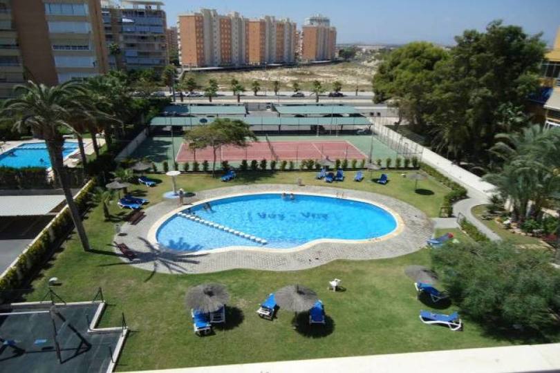 Alicante,Alicante,España,3 Bedrooms Bedrooms,2 BathroomsBathrooms,Pisos,12163