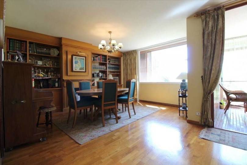 Alicante,Alicante,España,5 Bedrooms Bedrooms,3 BathroomsBathrooms,Pisos,12171