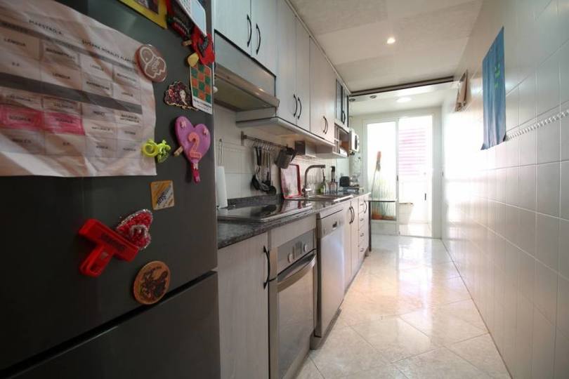Alicante,Alicante,España,3 Bedrooms Bedrooms,2 BathroomsBathrooms,Pisos,12172