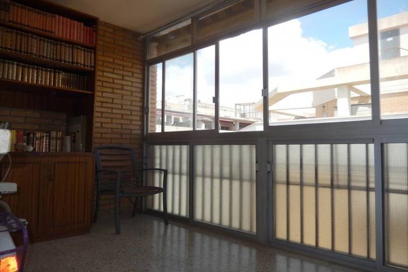Alicante,Alicante,España,3 Bedrooms Bedrooms,2 BathroomsBathrooms,Pisos,12174
