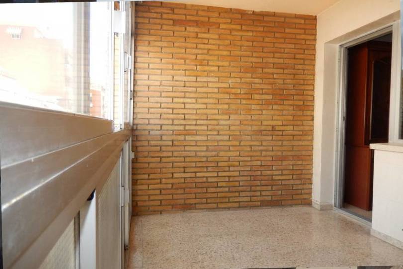 Alicante,Alicante,España,3 Bedrooms Bedrooms,2 BathroomsBathrooms,Pisos,12174