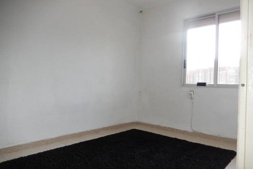 Alicante,Alicante,España,2 Bedrooms Bedrooms,1 BañoBathrooms,Pisos,12178