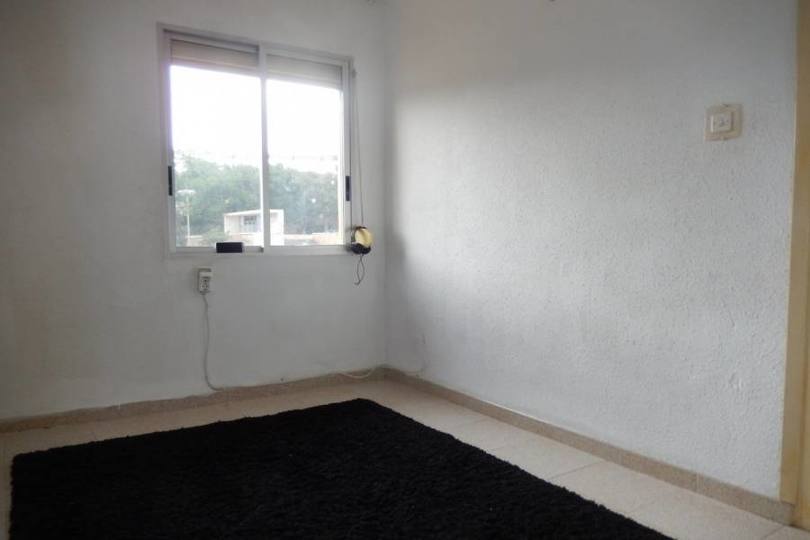 Alicante,Alicante,España,2 Bedrooms Bedrooms,1 BañoBathrooms,Pisos,12178