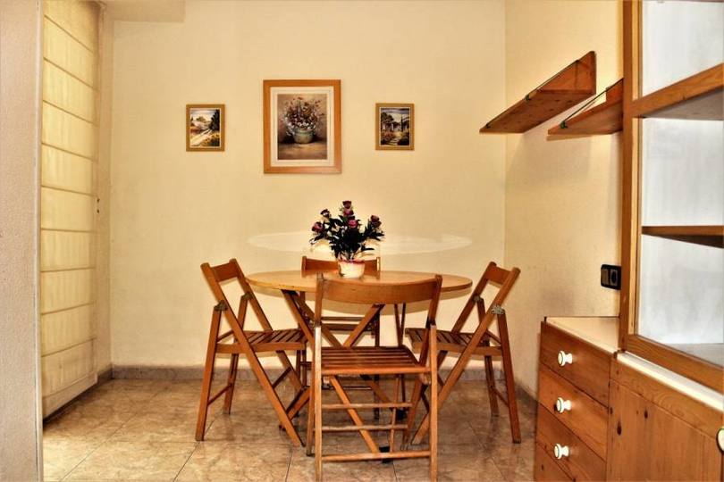 Alicante,Alicante,España,4 Bedrooms Bedrooms,2 BathroomsBathrooms,Pisos,12189