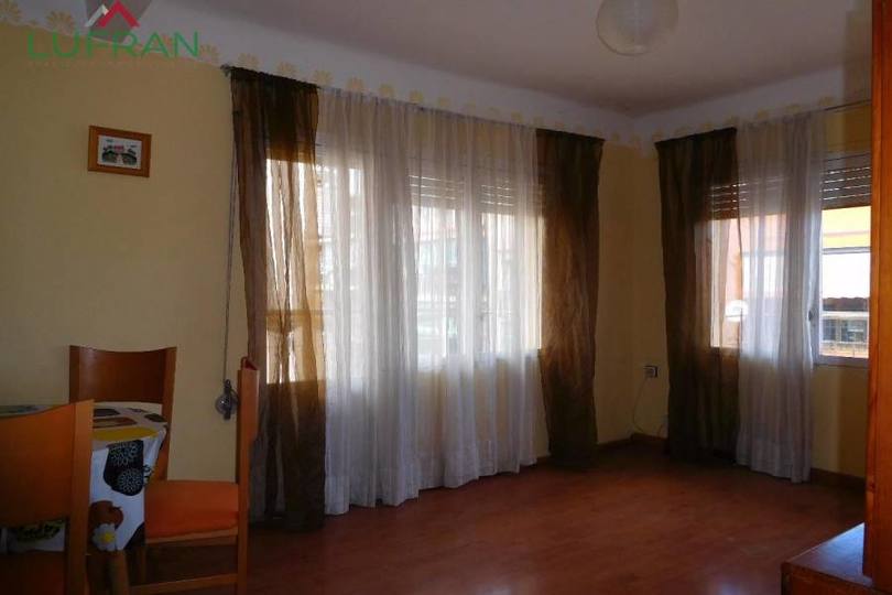 Alicante,Alicante,España,3 Bedrooms Bedrooms,1 BañoBathrooms,Pisos,12192