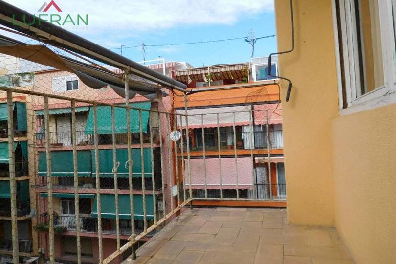 Alicante,Alicante,España,3 Bedrooms Bedrooms,1 BañoBathrooms,Pisos,12192
