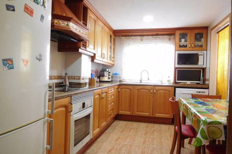 Alicante,Alicante,España,3 Bedrooms Bedrooms,1 BañoBathrooms,Pisos,12195