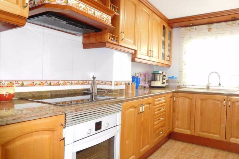 Alicante,Alicante,España,3 Bedrooms Bedrooms,1 BañoBathrooms,Pisos,12195