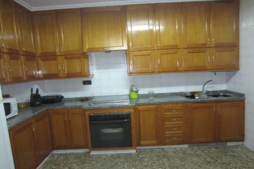 Elche,Alicante,España,5 Bedrooms Bedrooms,2 BathroomsBathrooms,Pisos,12290