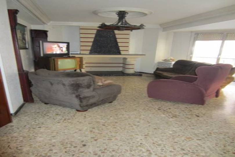 Elche,Alicante,España,5 Bedrooms Bedrooms,2 BathroomsBathrooms,Pisos,12290