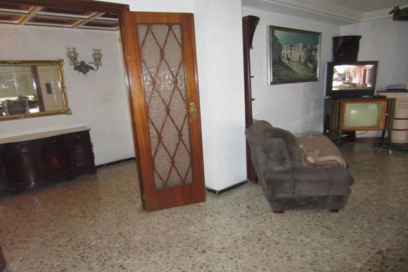 Elche,Alicante,España,5 Bedrooms Bedrooms,2 BathroomsBathrooms,Pisos,12290