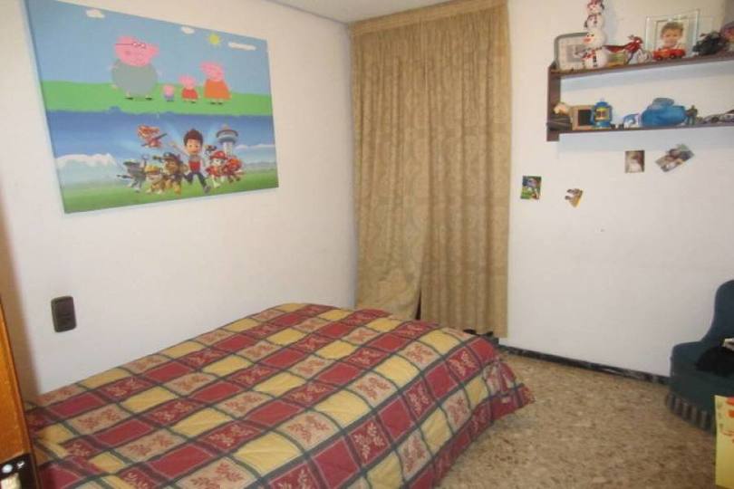 Elche,Alicante,España,5 Bedrooms Bedrooms,2 BathroomsBathrooms,Pisos,12290