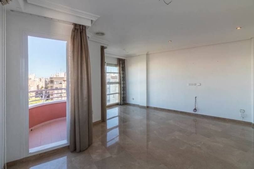 Elche,Alicante,España,4 Bedrooms Bedrooms,2 BathroomsBathrooms,Pisos,12297