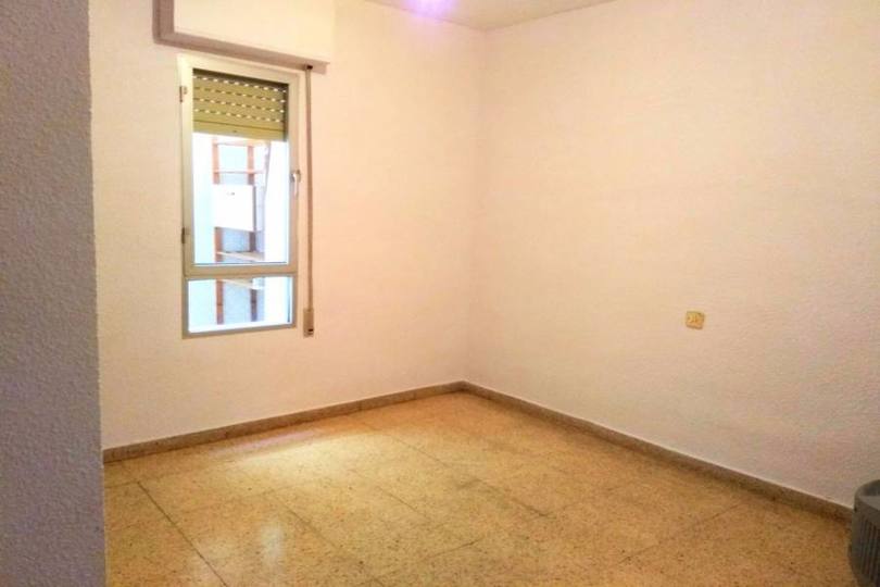 Elche,Alicante,España,3 Bedrooms Bedrooms,1 BañoBathrooms,Pisos,12320