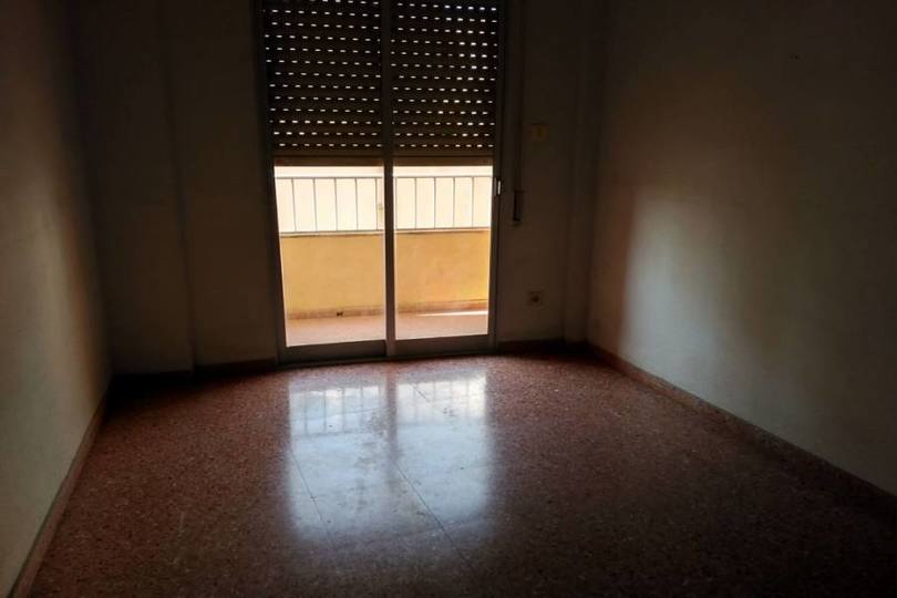 Villena,Alicante,España,4 Bedrooms Bedrooms,1 BañoBathrooms,Pisos,12437