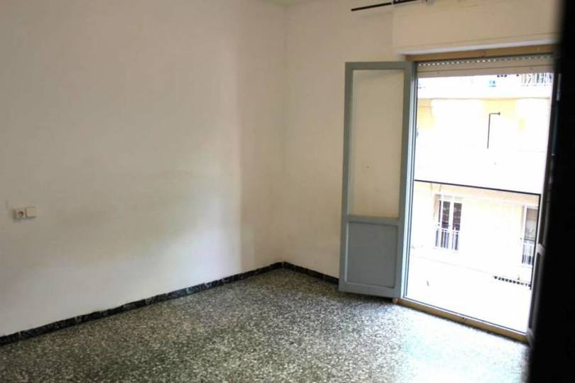 Elche,Alicante,España,4 Bedrooms Bedrooms,1 BañoBathrooms,Pisos,12482
