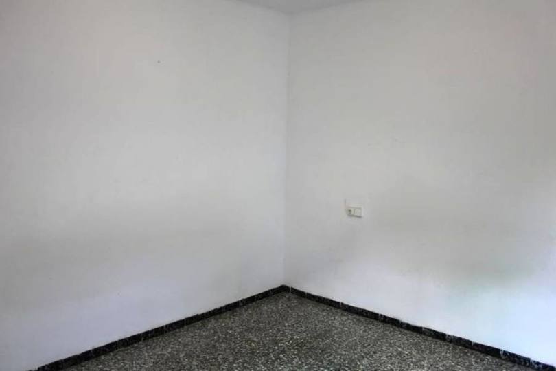 Elche,Alicante,España,4 Bedrooms Bedrooms,1 BañoBathrooms,Pisos,12482