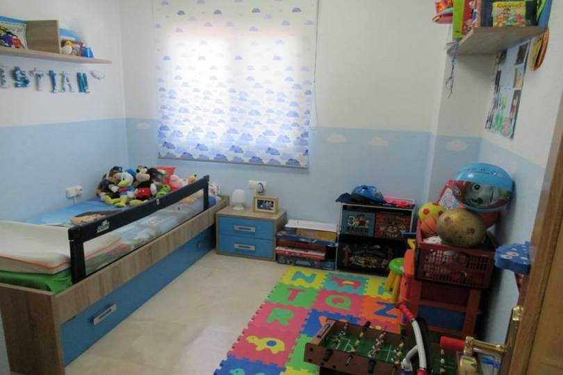 Alicante,Alicante,España,3 Bedrooms Bedrooms,2 BathroomsBathrooms,Pisos,12488