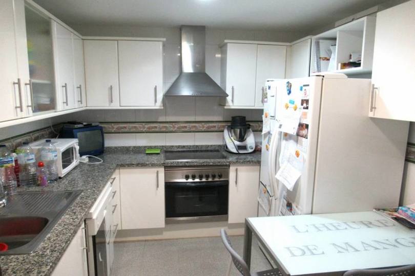Alicante,Alicante,España,3 Bedrooms Bedrooms,2 BathroomsBathrooms,Pisos,12488