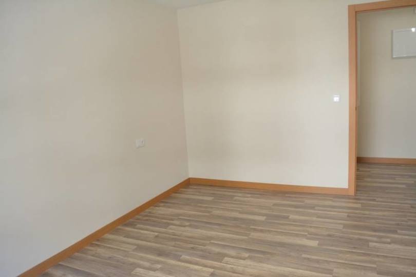 Elche,Alicante,España,3 Bedrooms Bedrooms,1 BañoBathrooms,Pisos,12500