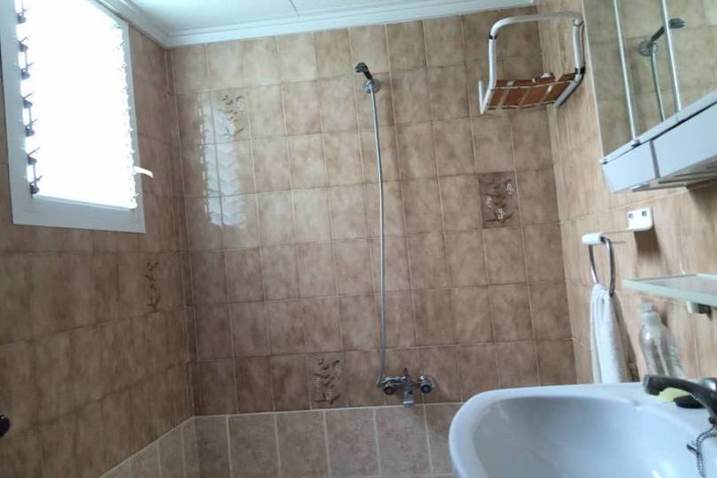 Elche,Alicante,España,4 Bedrooms Bedrooms,1 BañoBathrooms,Pisos,12503