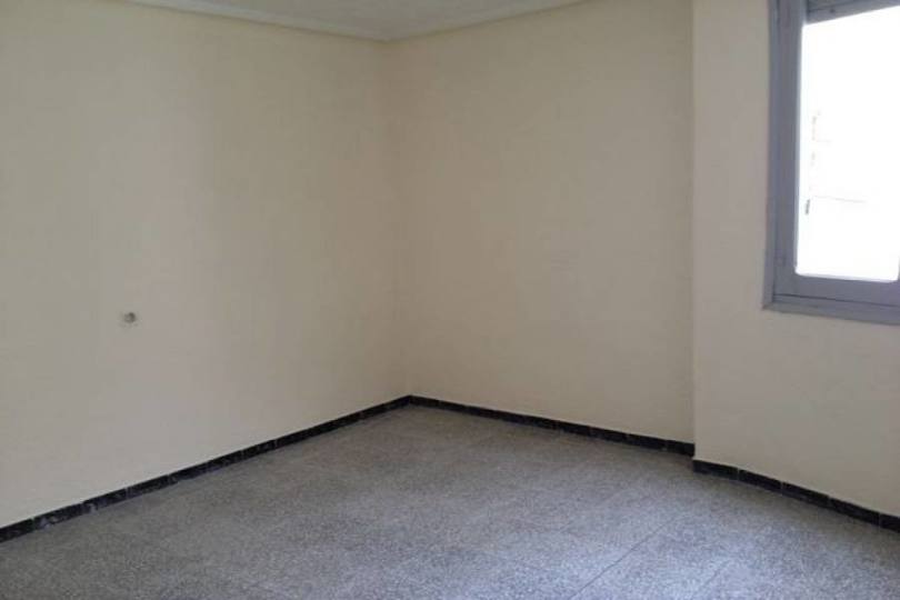 Elche,Alicante,España,3 Bedrooms Bedrooms,1 BañoBathrooms,Pisos,12510