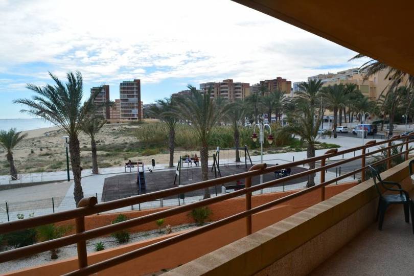 Arenales del sol,Alicante,España,3 Bedrooms Bedrooms,2 BathroomsBathrooms,Pisos,12525