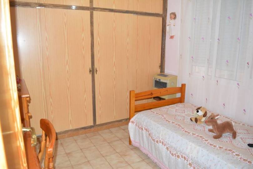 Elche,Alicante,España,3 Bedrooms Bedrooms,1 BañoBathrooms,Pisos,12531