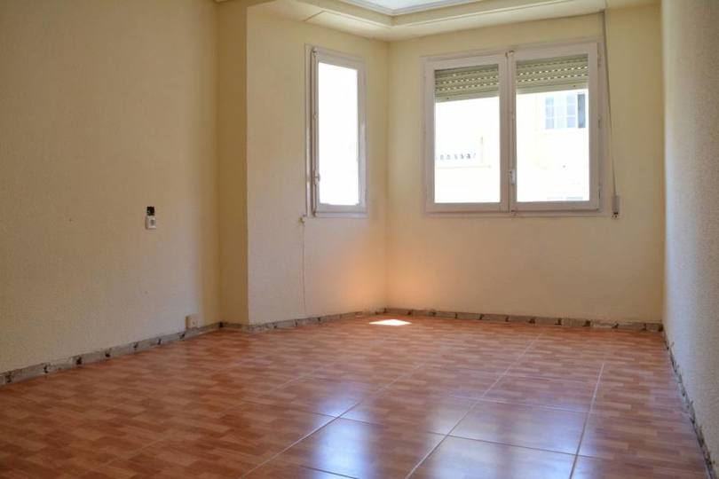 Elche,Alicante,España,4 Bedrooms Bedrooms,1 BañoBathrooms,Pisos,12534