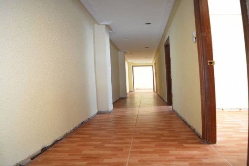 Elche,Alicante,España,4 Bedrooms Bedrooms,1 BañoBathrooms,Pisos,12534