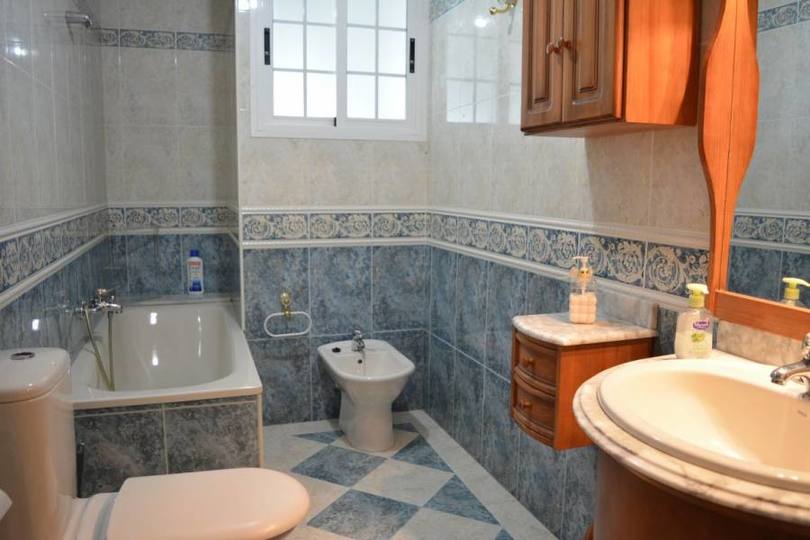Elche,Alicante,España,4 Bedrooms Bedrooms,3 BathroomsBathrooms,Pisos,12535