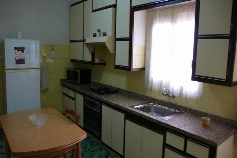 Elche,Alicante,España,4 Bedrooms Bedrooms,1 BañoBathrooms,Pisos,12554