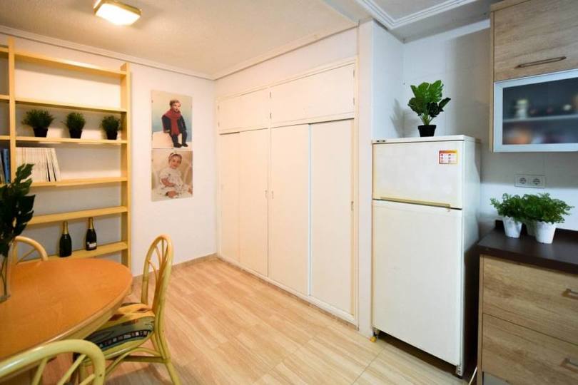 Elche,Alicante,España,4 Bedrooms Bedrooms,1 BañoBathrooms,Pisos,12567