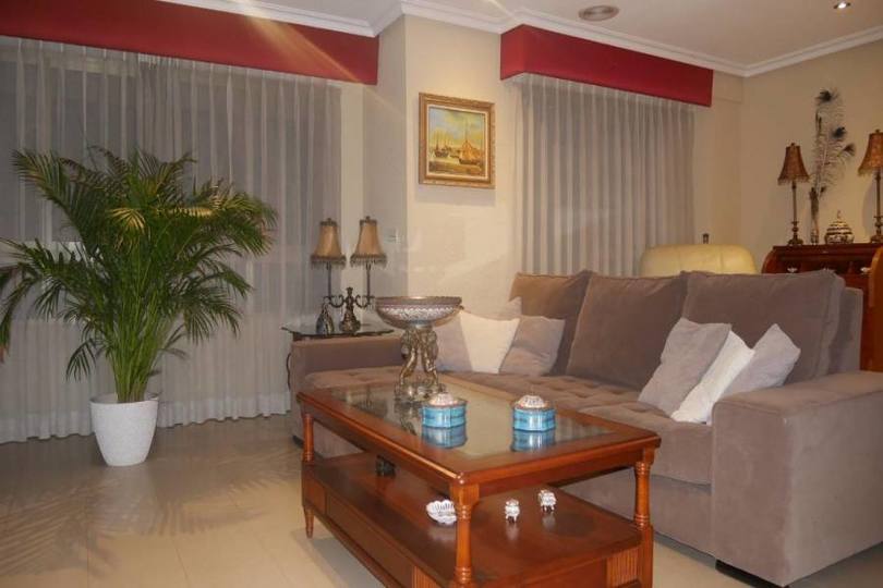 Elche,Alicante,España,3 Bedrooms Bedrooms,2 BathroomsBathrooms,Pisos,12571