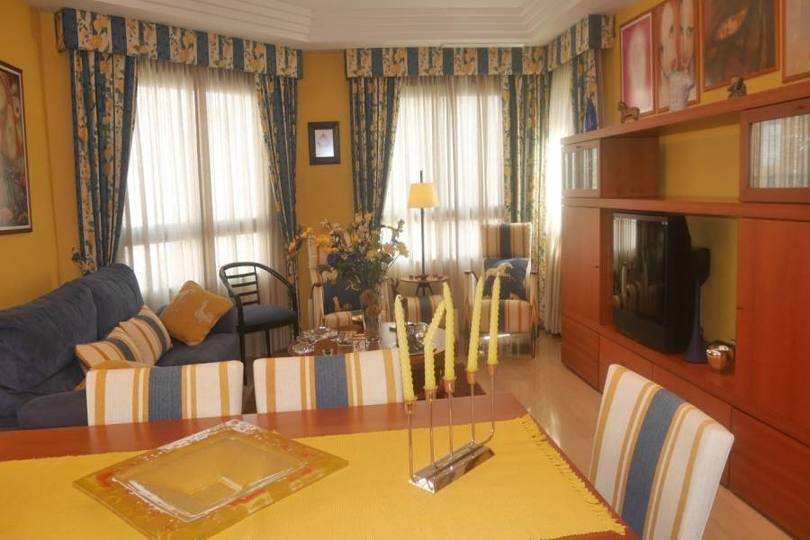 Elche,Alicante,España,4 Bedrooms Bedrooms,2 BathroomsBathrooms,Pisos,12575