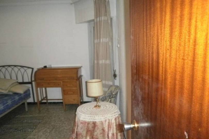 Elche,Alicante,España,4 Bedrooms Bedrooms,1 BañoBathrooms,Pisos,12580