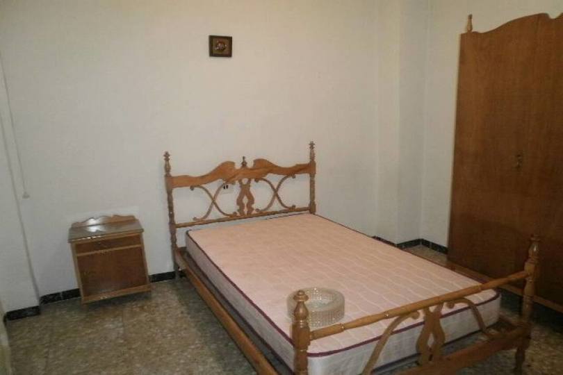 Elche,Alicante,España,4 Bedrooms Bedrooms,1 BañoBathrooms,Pisos,12580