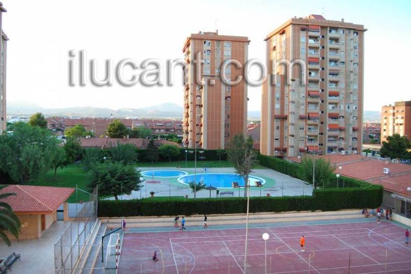 Alicante,Alicante,España,3 Bedrooms Bedrooms,2 BathroomsBathrooms,Pisos,12585