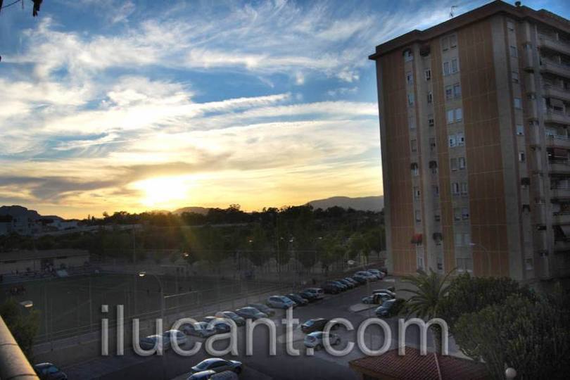 Alicante,Alicante,España,3 Bedrooms Bedrooms,2 BathroomsBathrooms,Pisos,12585