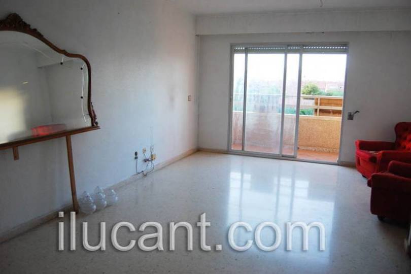 Alicante,Alicante,España,3 Bedrooms Bedrooms,2 BathroomsBathrooms,Pisos,12585