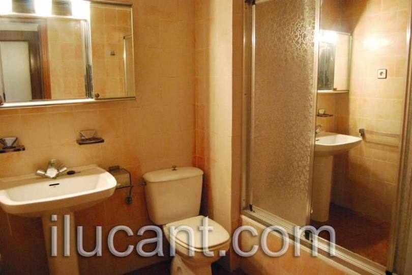 Alicante,Alicante,España,3 Bedrooms Bedrooms,2 BathroomsBathrooms,Pisos,12585